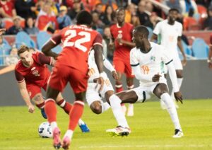 match-cote-divoire-canada-martial-gohourou-assomme-les-attaquants-ivoiriens